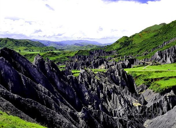 墨石？甘孜還藏著這樣的地質(zhì)公園