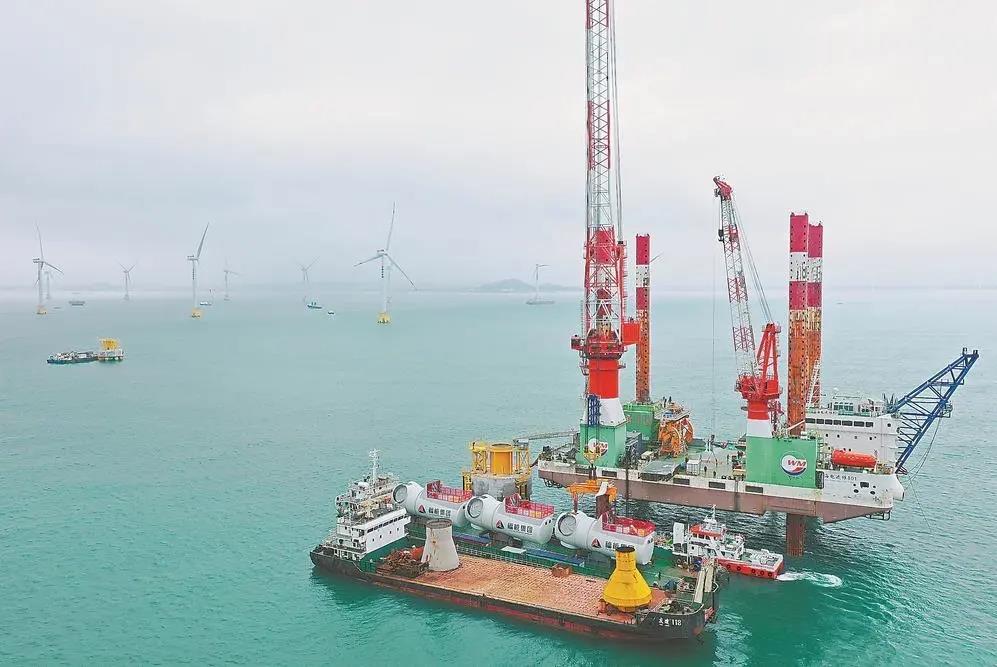 福能集團(tuán)曾是“一煤獨(dú)大”的老國企，近年來積極轉(zhuǎn)型，布局新能源、新材料、醫(yī)療健康等領(lǐng)域。圖為福能集團(tuán)三川海上風(fēng)電項(xiàng)目。（資料圖片）